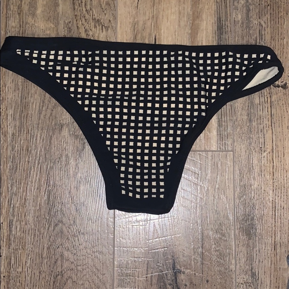 Black and Beige Bikini Set - Picture 3 of 4